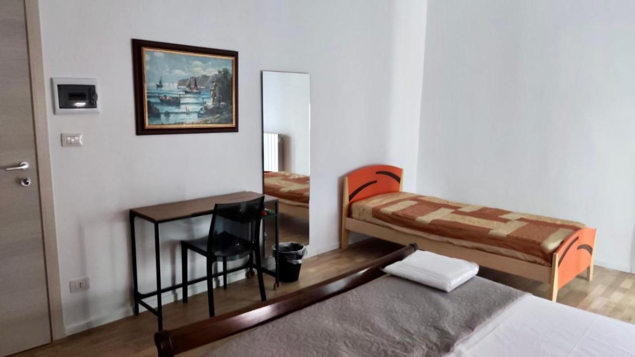 Dimora Rudiae Lecce Bed & Breakfast エクステリア 写真