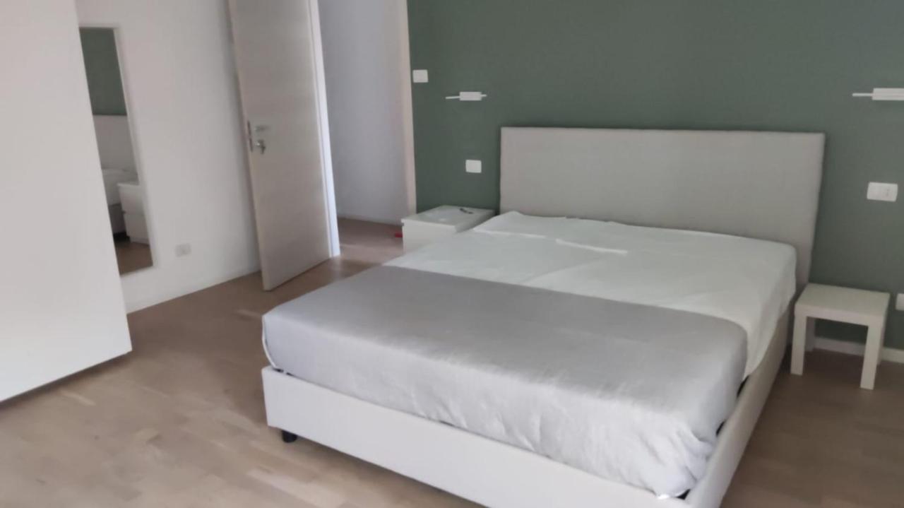 Dimora Rudiae Lecce Bed & Breakfast エクステリア 写真
